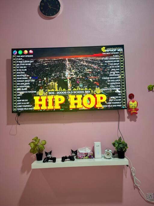 Hello Kitty Homestay - Cameron Highlands - Spacious Studio - Perfect For Families - Sleeps 4 And Baby Tanah Rata Bagian luar foto