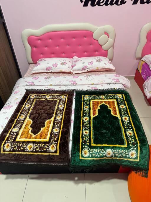 Hello Kitty Homestay - Cameron Highlands - Spacious Studio - Perfect For Families - Sleeps 4 And Baby Tanah Rata Bagian luar foto