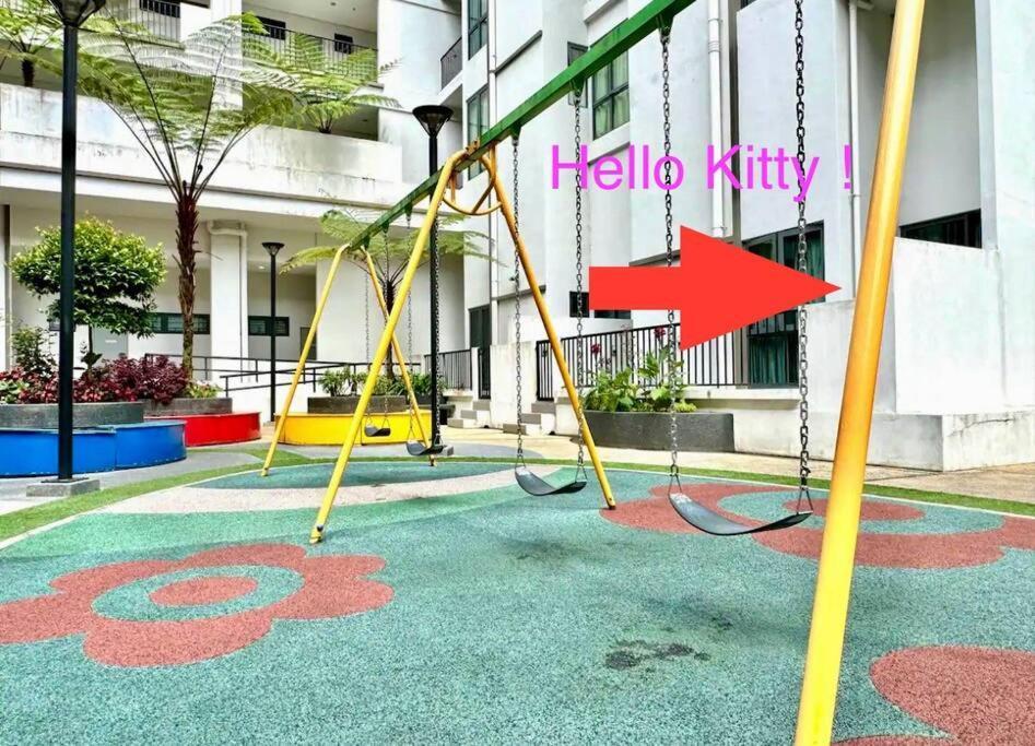 Hello Kitty Homestay - Cameron Highlands - Spacious Studio - Perfect For Families - Sleeps 4 And Baby Tanah Rata Bagian luar foto